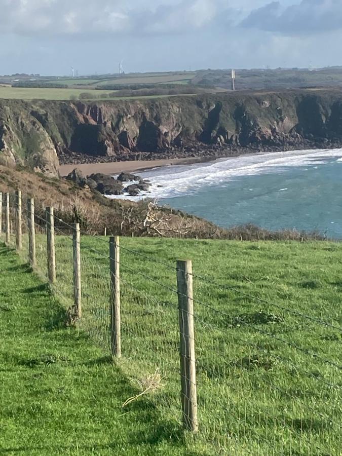 Coast Path Camping Hotel Haverfordwest Bagian luar foto