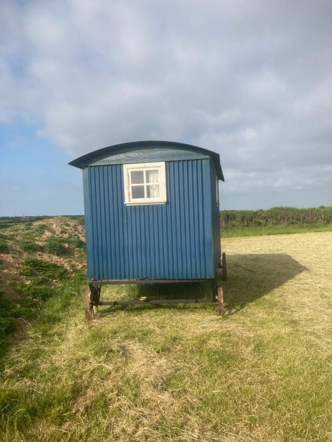 Coast Path Camping Hotel Haverfordwest Bagian luar foto